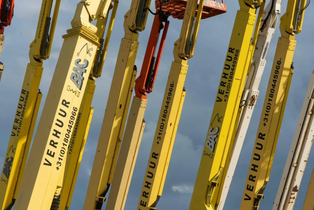 Heavy Equipment Rental in UAE